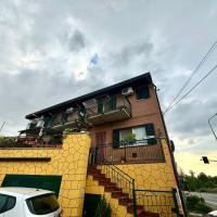 Rif. 261 alloggio 2 livelli con autonomo cabanette