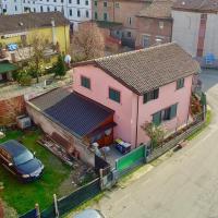 Rif. 371 villa 4 lati recente a Castellazzo